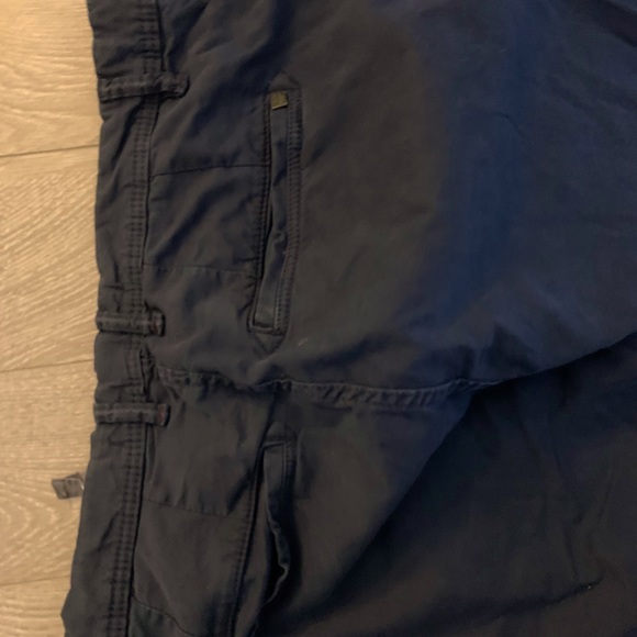 Hi I am selling my Zara pants - Picture 3 of 4